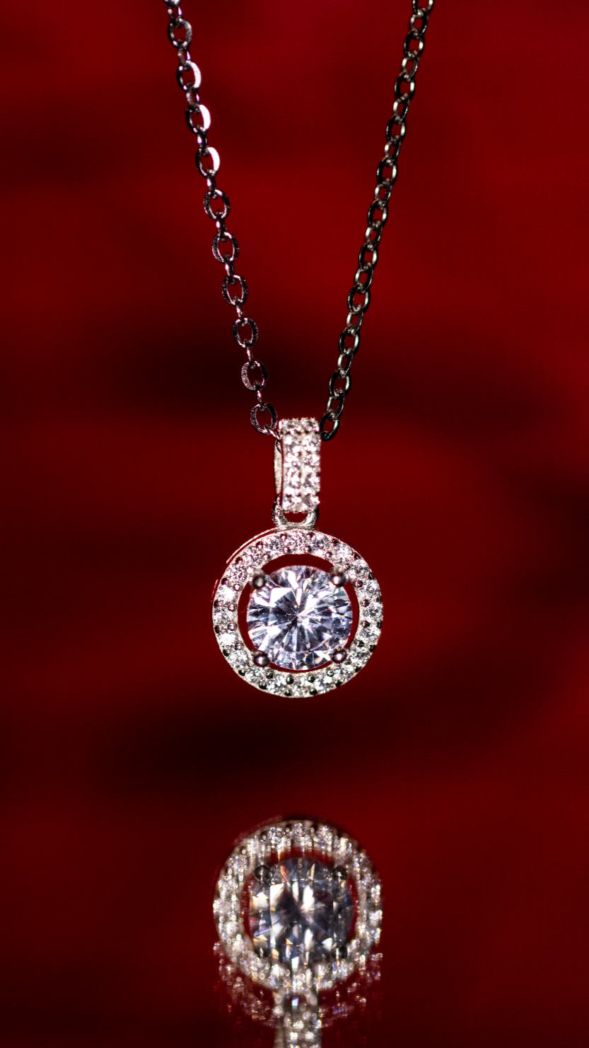 Hair and Fur to Diamonds | Luxury Gifts | Ashes Pendant | Anniversary Gift | Keepsakes | Custom Diamond | Ashes to Diamond | Memorial Diamond | Singapore