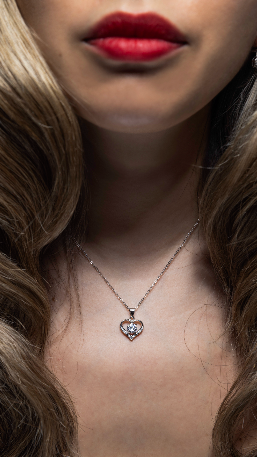 Hair and Fur to Diamonds | Luxury Gifts | Ashes Pendant | Anniversary Gift | Keepsakes | Custom Diamond | Ashes to Diamond | Memorial Diamond | Singapore