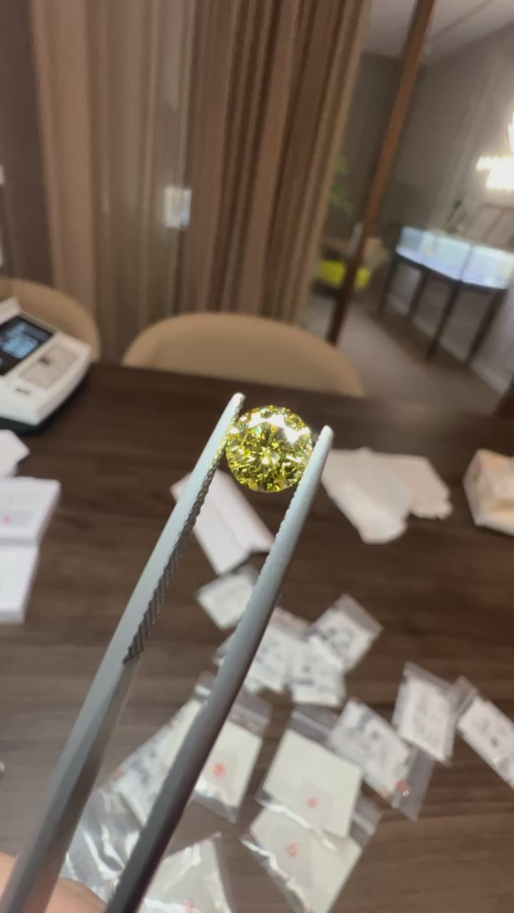 Kim Cương Dáng Vuông Bậc Thang (Asscher Cut)